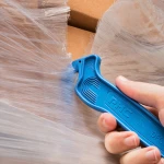 PHC-C11006-4_Cutter detectabil de unica folosinta, pentru taierea ambalajelor DFC364MD, lama din inox, incorporata, in maner, ergonomic, rezistent, industria alimentara, pharma_a2